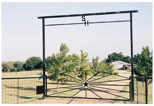 490 Sugar Ridge Road Ennis, TX 75119 - Photo 1 of 1 front gate