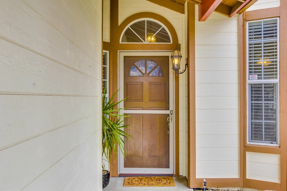 184 South Mercedes Road Fallbrook, CA 92028 - Photo 2 of 24