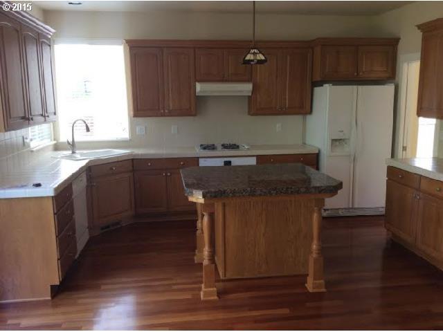 16605 Southwest Rogue River Terrace Beaverton, OR 97006 - Photo 12 of 16