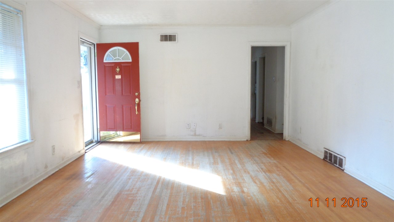 1905 Cherry Road Memphis, TN 38117 - Photo 2 of 18