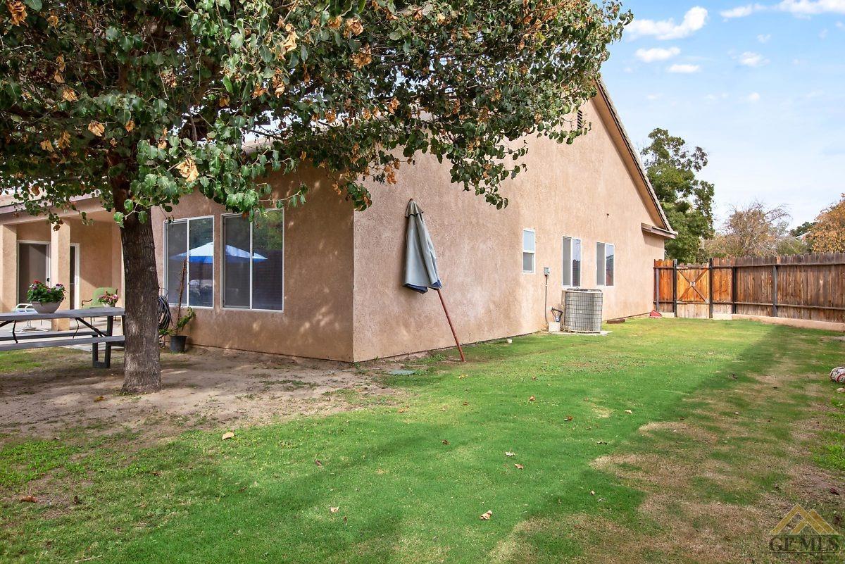 3601 Campfire Drive Bakersfield, CA 93312 - Photo 38 of 40