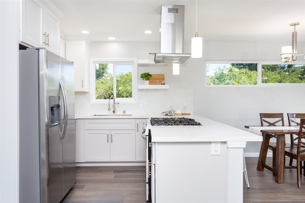 4969 Stephanie Place Oceanside, CA 92057 - Photo 4 of 25