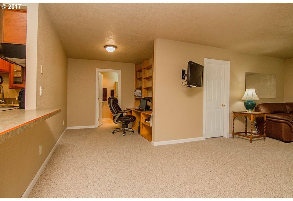 2823 Nonpareil Road Sutherlin, OR 97479 - Photo 4 of 32
