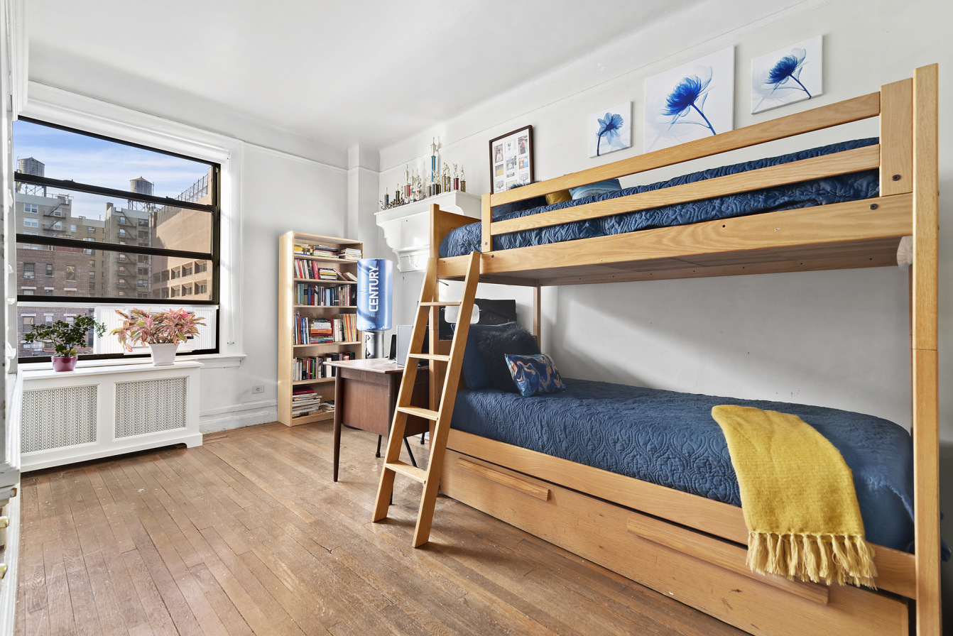 545 West 111th Street, Unit 6A Manhattan, NY 10025 - Photo 7 of 11