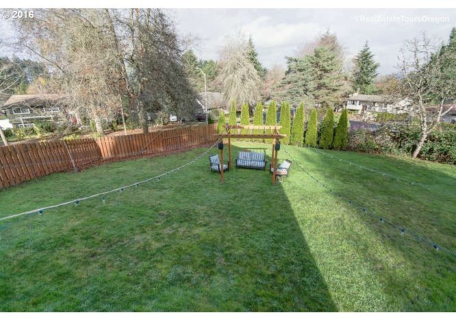 12845 Southwest Hart Road Beaverton, OR 97008 - Photo 18 of 22 Gallery Image 18