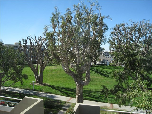 3307 Tempe Drive Huntington Beach, CA 92649 - Photo 15 of 36