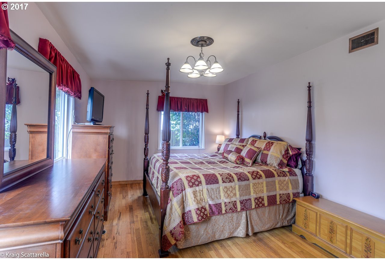 13260 Southwest Rita Drive Beaverton, OR 97005 - Photo 15 of 28 Gallery Image 15