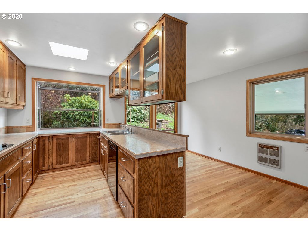 526 Clark Creek Road Longview, WA 98632 - Photo 8 of 26 Gallery Image 8