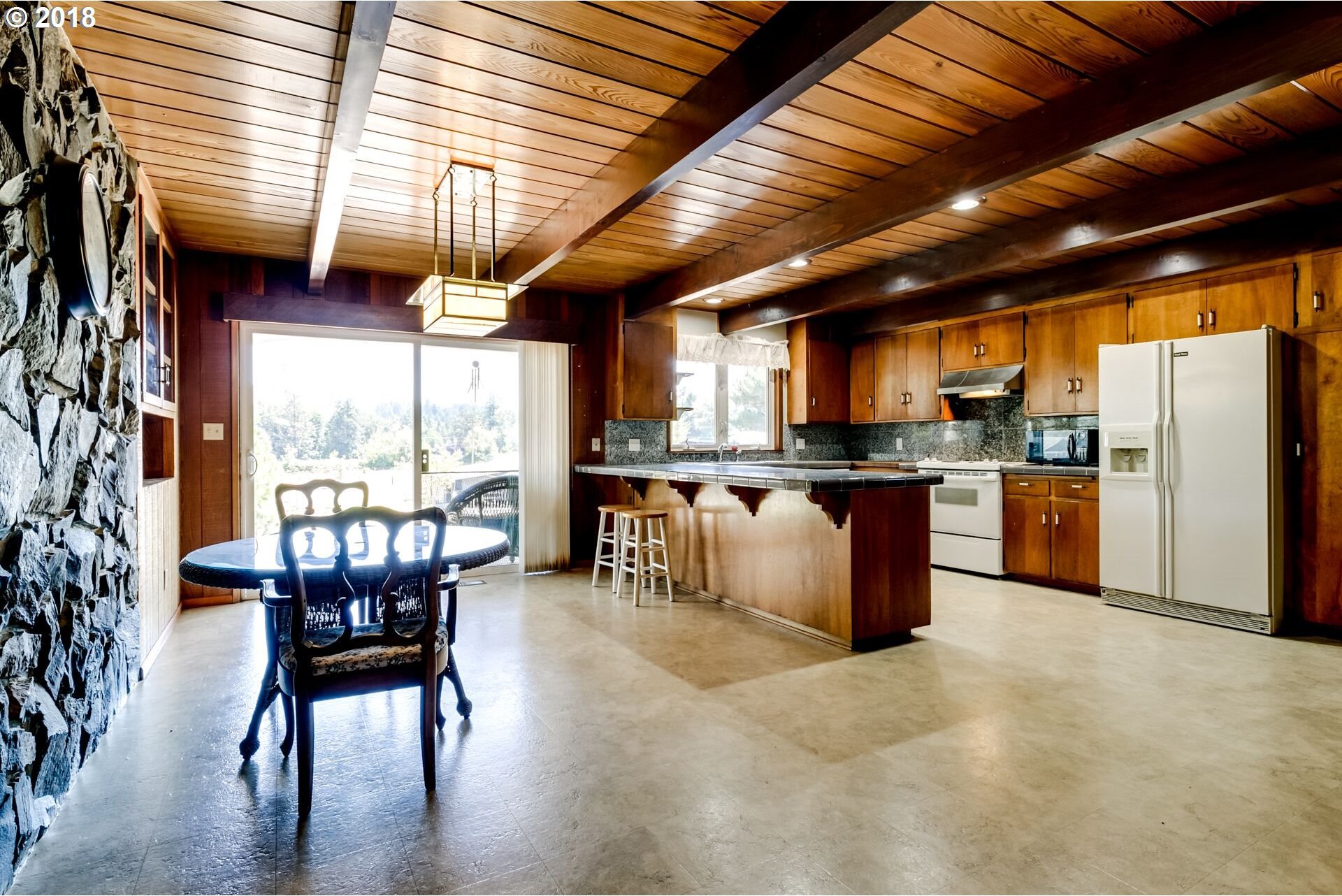 31360 Veatch Road Cottage Grove, OR 97424 - Photo 2 of 32 Gallery Image 2