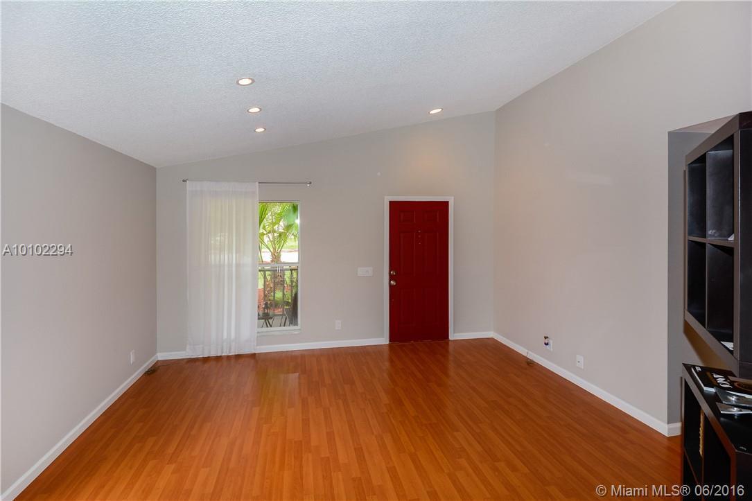 815 Falling Water Road Weston, FL 33326 - Photo 4 of 21