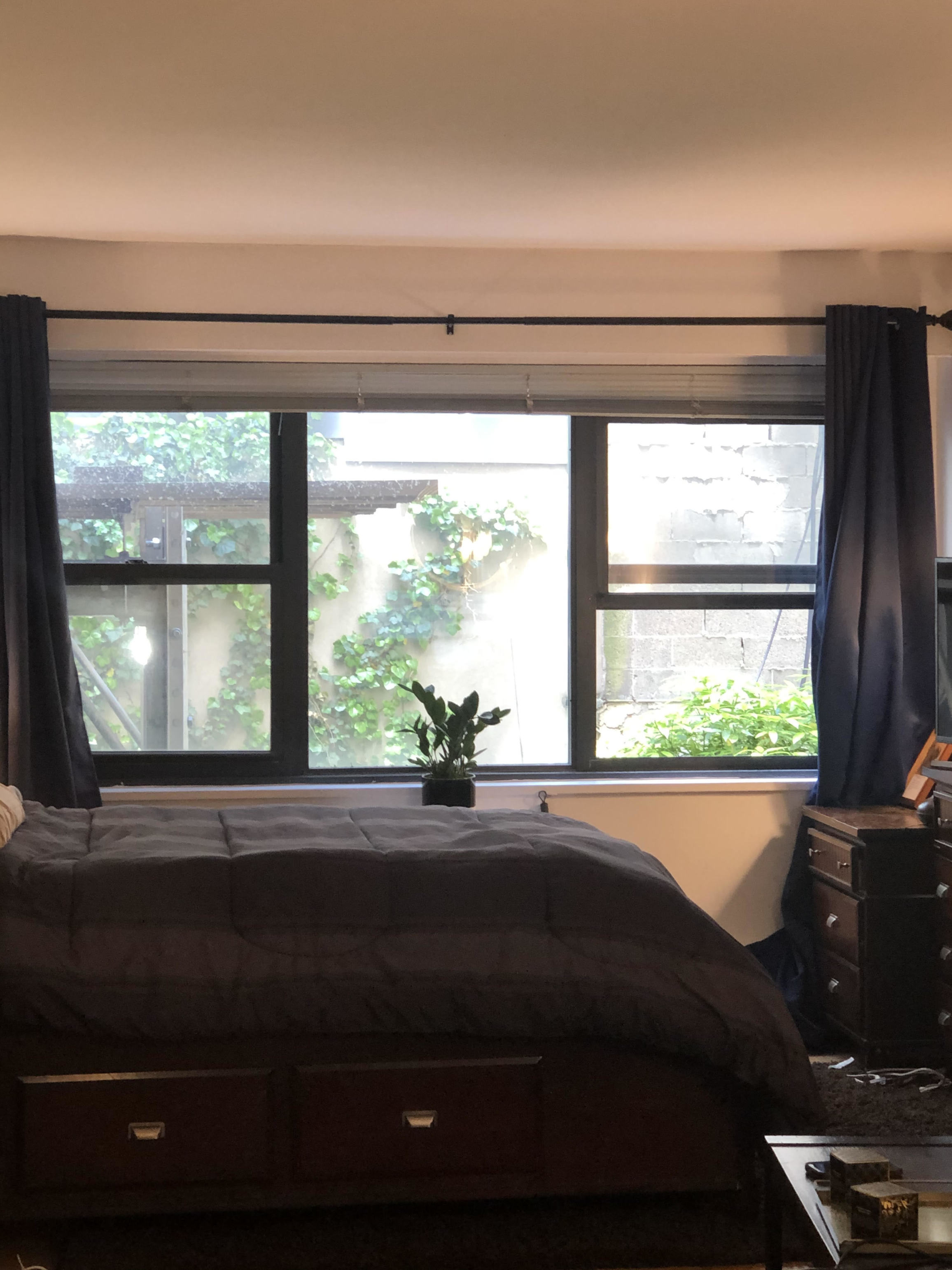 330 East 46th Street, Unit 2R Manhattan, NY 10017 - Photo 3 of 8