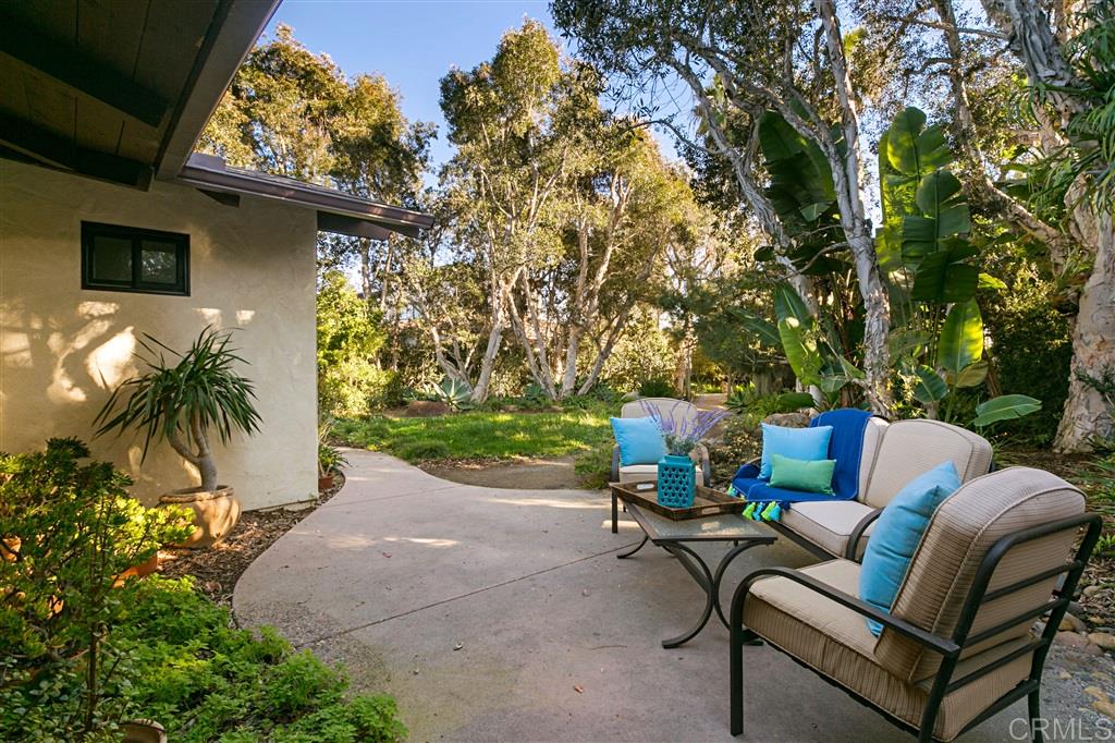 808 Capri Road Encinitas, CA 92024 - Photo 18 of 25