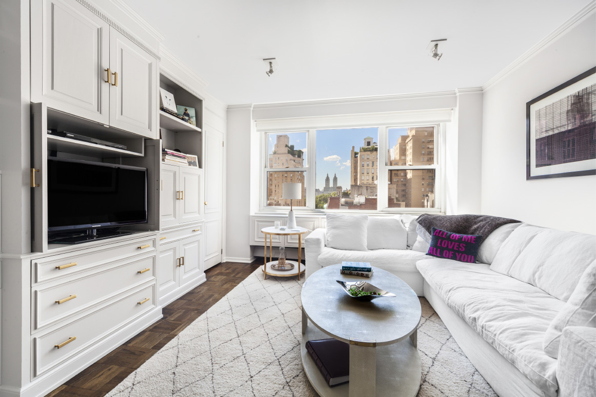 35 East 75th Street, Unit 10C Manhattan, NY 10021 - Photo 3 of 8