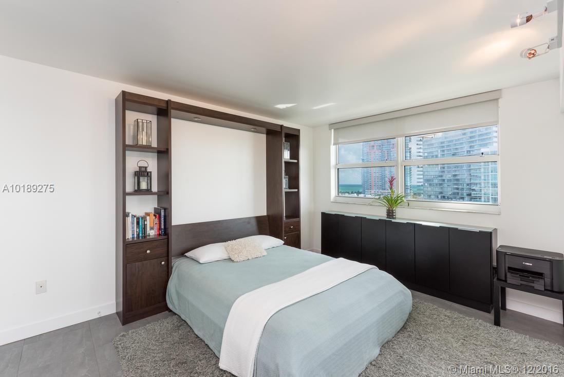 90 Alton Road, Unit 1502 Miami Beach, FL 33139 - Photo 17 of 31