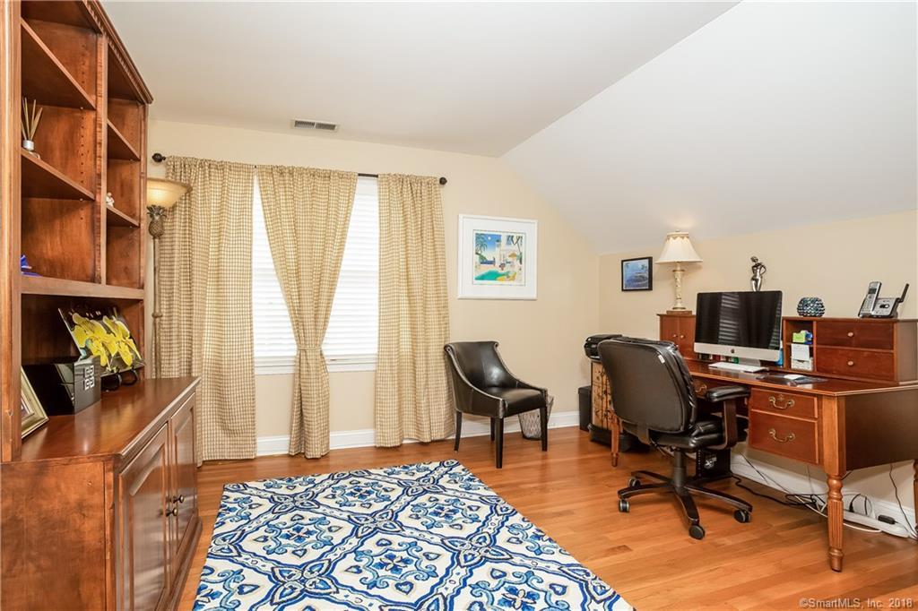 16 Spring Ridge Court, Unit 16 Danbury, CT 06811 - Photo 21 of 32