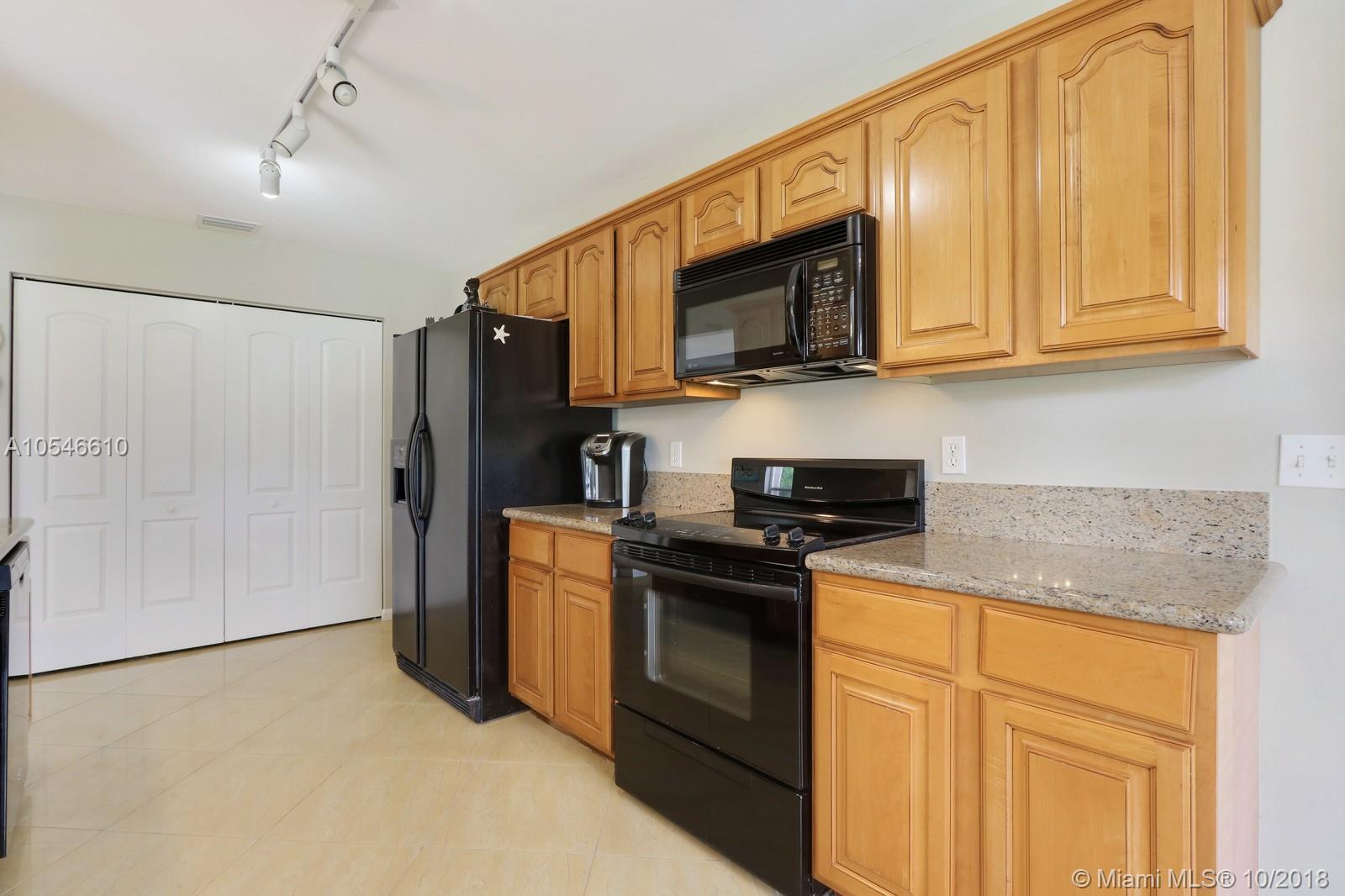 1392 Southeast Colony Way Jupiter, FL 33478 - Photo 4 of 7