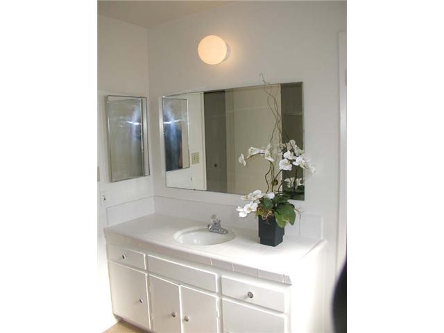 1602 Avocado Road Oceanside, CA 92054 - Photo 12 of 25 Gallery Image 12