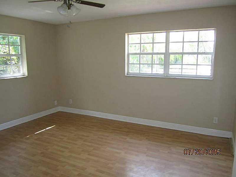 12501 Lake Road Davie, FL 33325 - Photo 21 of 22