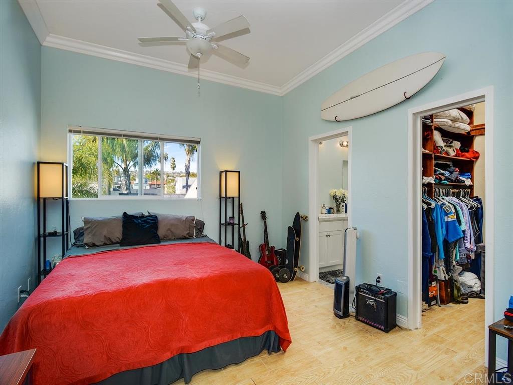 869 Beryl Street San Diego, CA 92109 - Photo 10 of 25 Very spacious master bedroom with walk-in closet and attached master bathroom.