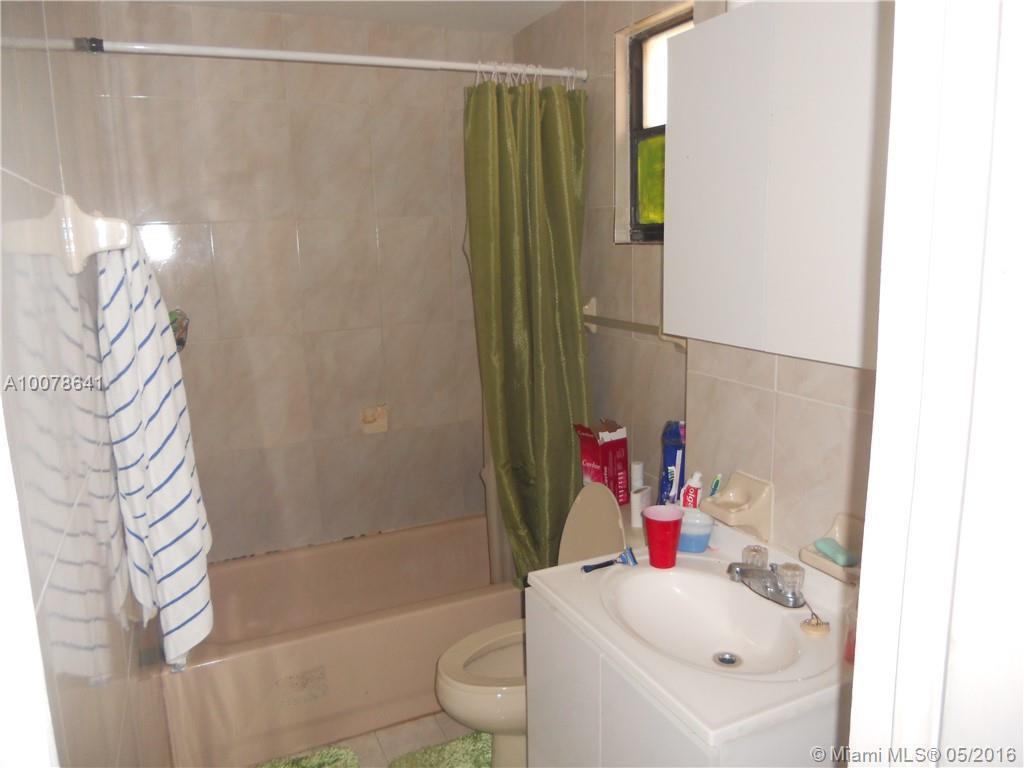 2336 Northwest 35th Street Miami, FL 33142 - Photo 17 of 20