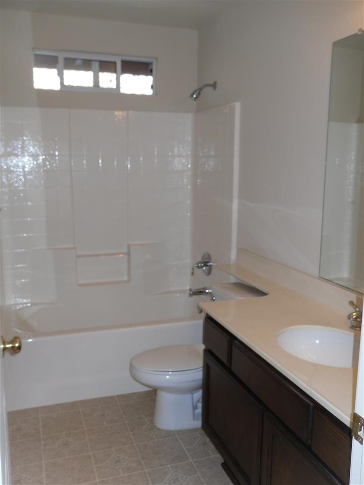 172 South Mercedes Road Fallbrook, CA 92028 - Photo 12 of 25