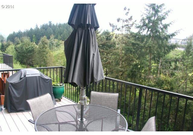 220 Northwest 117th Loop Portland, OR 97229 - Photo 10 of 16 Gallery Image 10