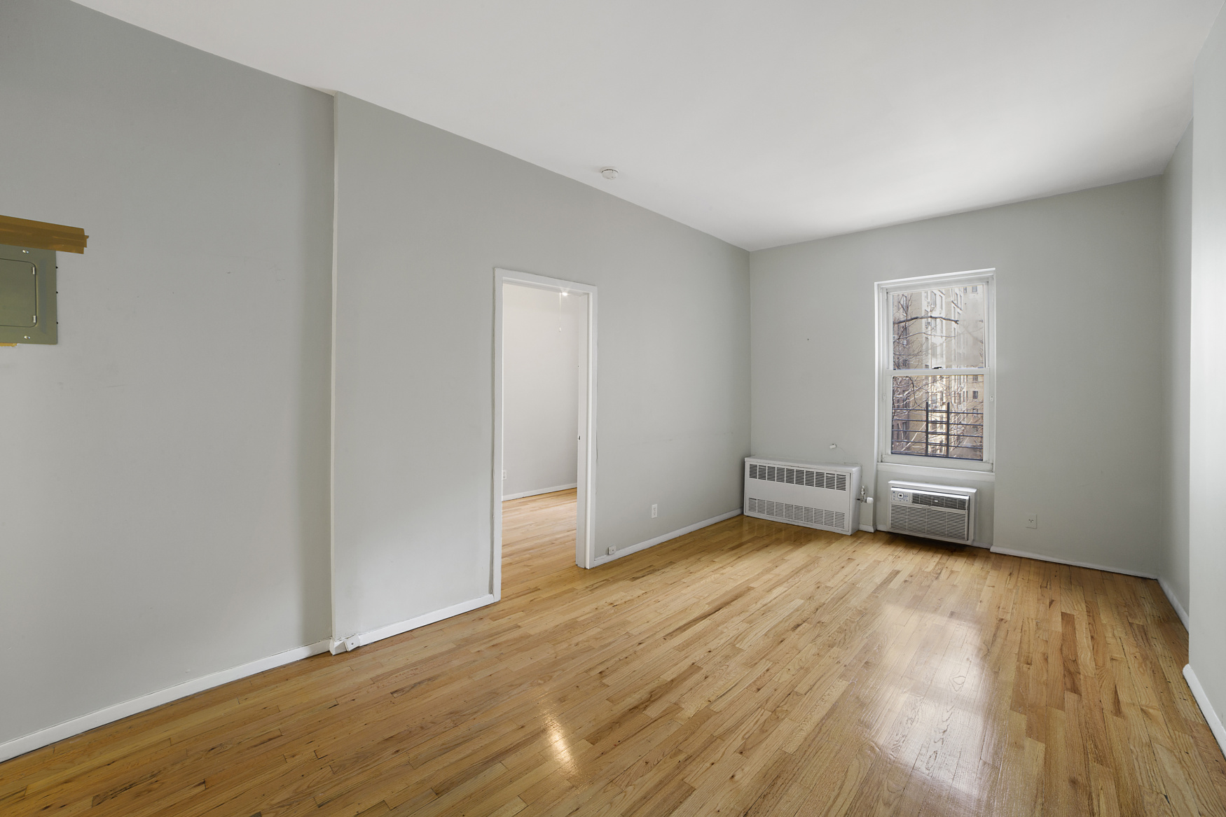 1129 Lexington Avenue Manhattan, NY 10075 - Photo 10 of 19