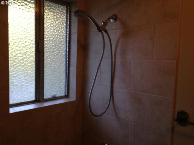 1300 Southwest 33rd Street Gresham, OR 97080 - Photo 7 of 13