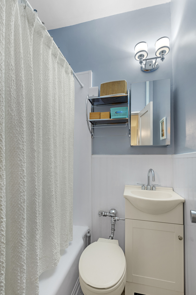 102 West 80th Street, Unit 55 Manhattan, NY 10024 - Photo 5 of 6