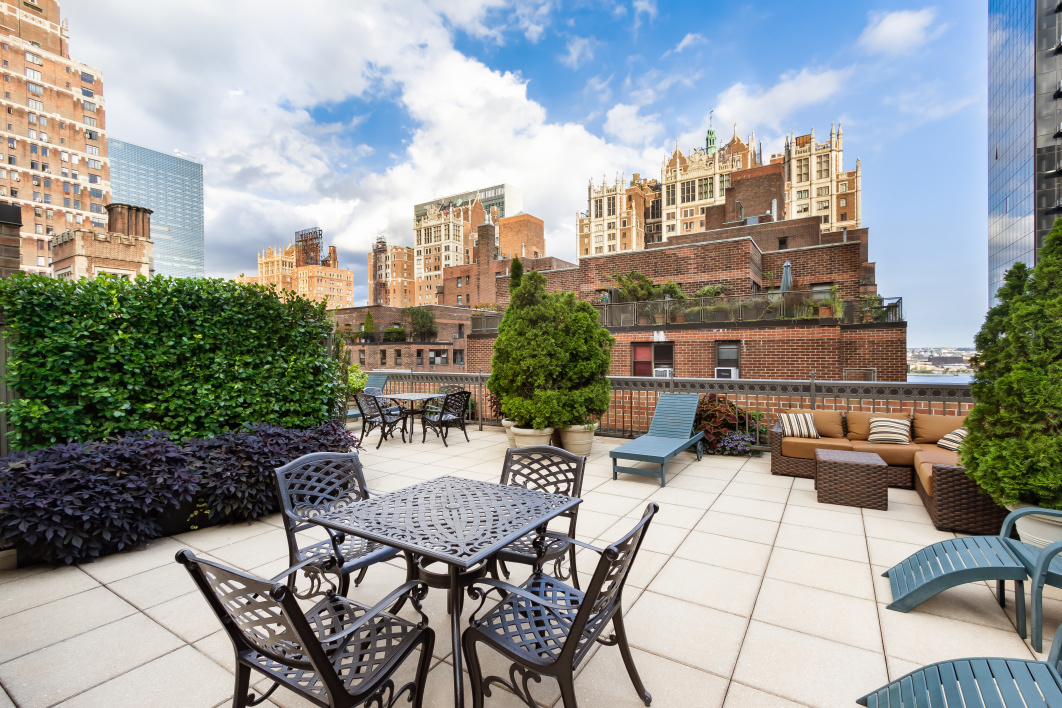 The Hamilton 305 E 40th St, Manhattan, NY 10016 - Photo 7 of 8