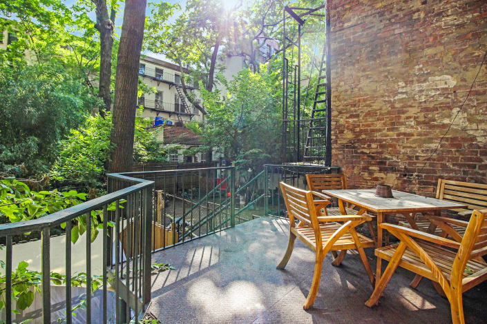 276 East 10th Street, Unit B Manhattan, NY 10009 - Photo 5 of 6