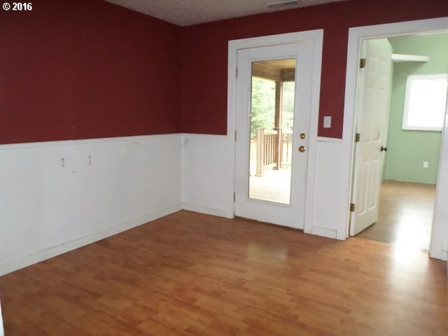 810 Sandy Bend Road Castle Rock, WA 98611 - Photo 7 of 24 Gallery Image 7
