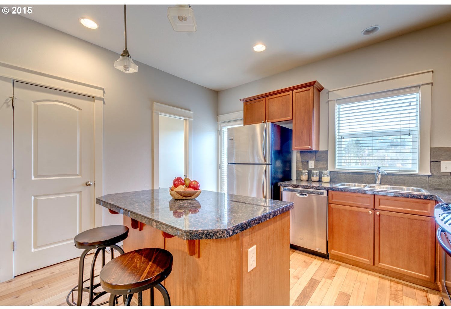5129 Southwest Shattuck Road Portland, OR 97221 - Photo 4 of 26 Gallery Image 4