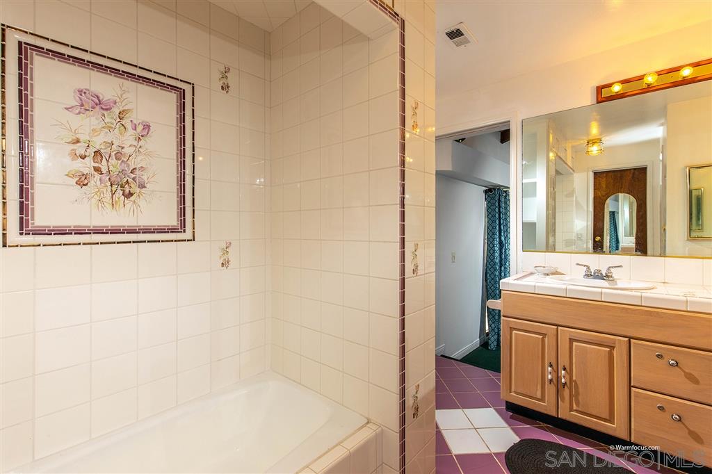 30670 Diaz Road Valley Center, CA 92082 - Photo 22 of 25 Gallery Image 22