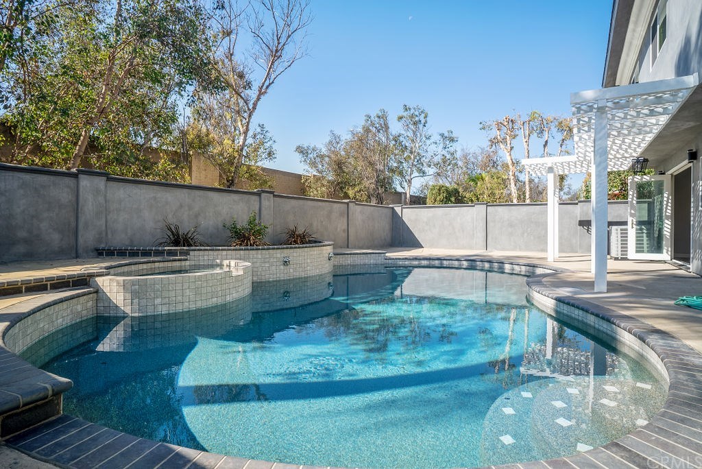 13516 Darvalle Street Cerritos, CA 90703 - Photo 62 of 75