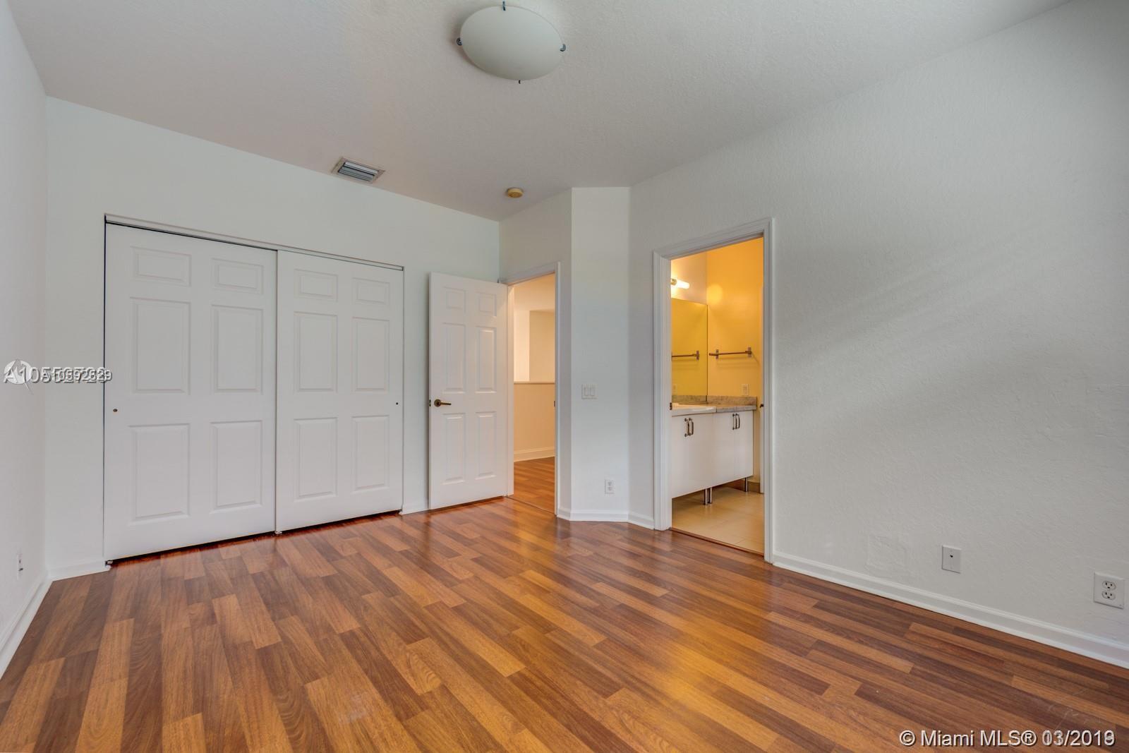 2019 Harbor View Circle Weston, FL 33327 - Photo 15 of 31