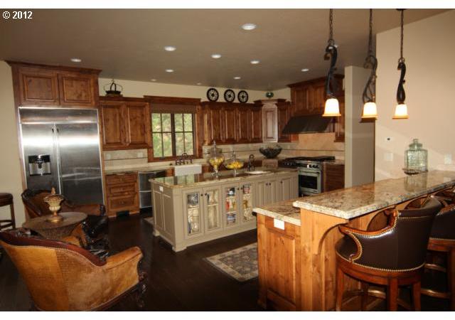 23073 Canyon View Loop Bend, OR 97701 - Photo 3 of 13 Gallery Image 3