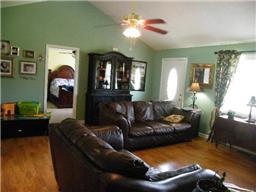 27 West Prospect Road Fayetteville, TN 37334 - Photo 3 of 7 Great Room