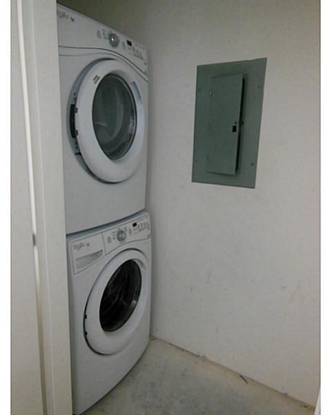 1300 Brickell Bay Drive, Unit 3003 Miami, FL 33131 - Photo 16 of 24