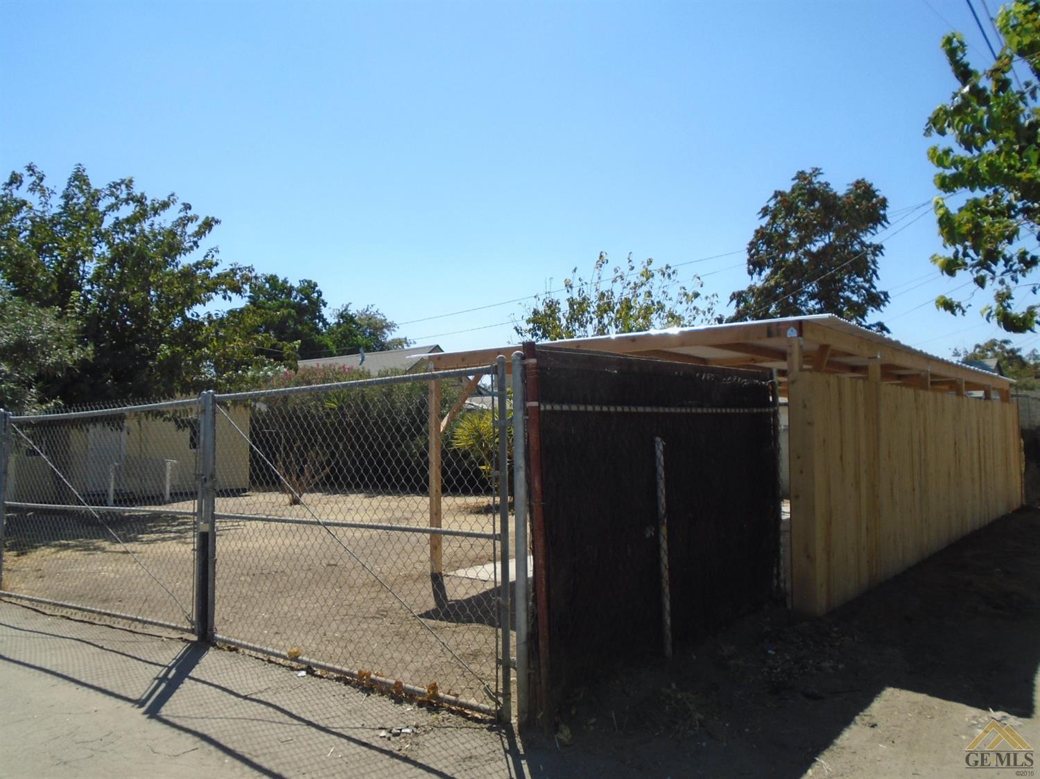 400 Decatur Street Bakersfield, CA 93308 - Photo 28 of 39 Gallery Image 28