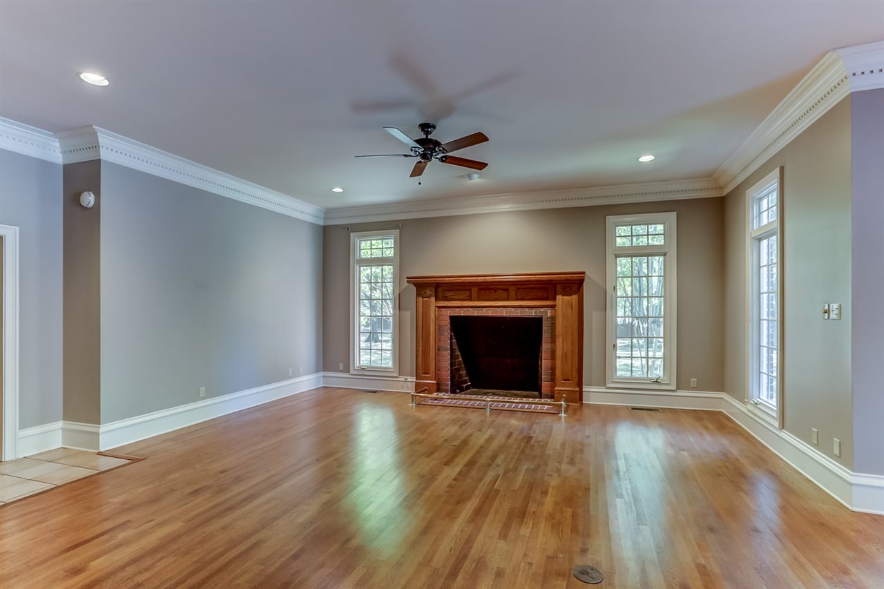 11521 East Holmes Road Collierville, TN 38017 - Photo 10 of 25 Gallery Image 10