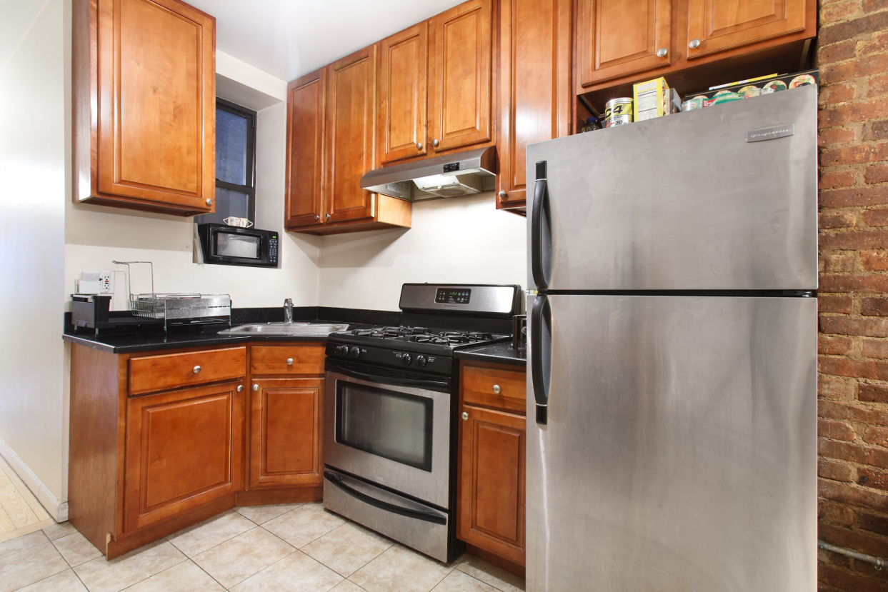 319 West 134th Street, Unit 2W Manhattan, NY 10030 - Photo 2 of 6