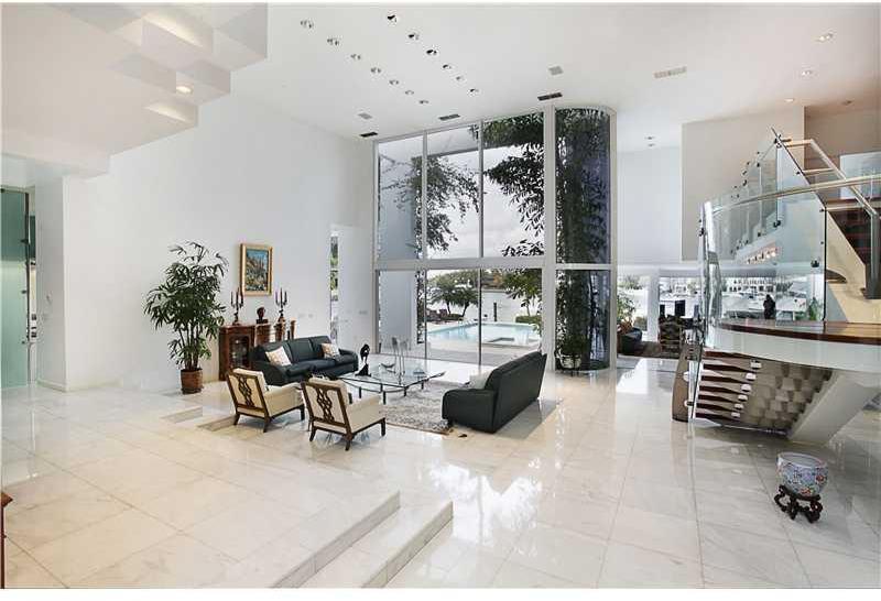 701 North Mashta Drive Key Biscayne, FL 33149 - Photo 4 of 19