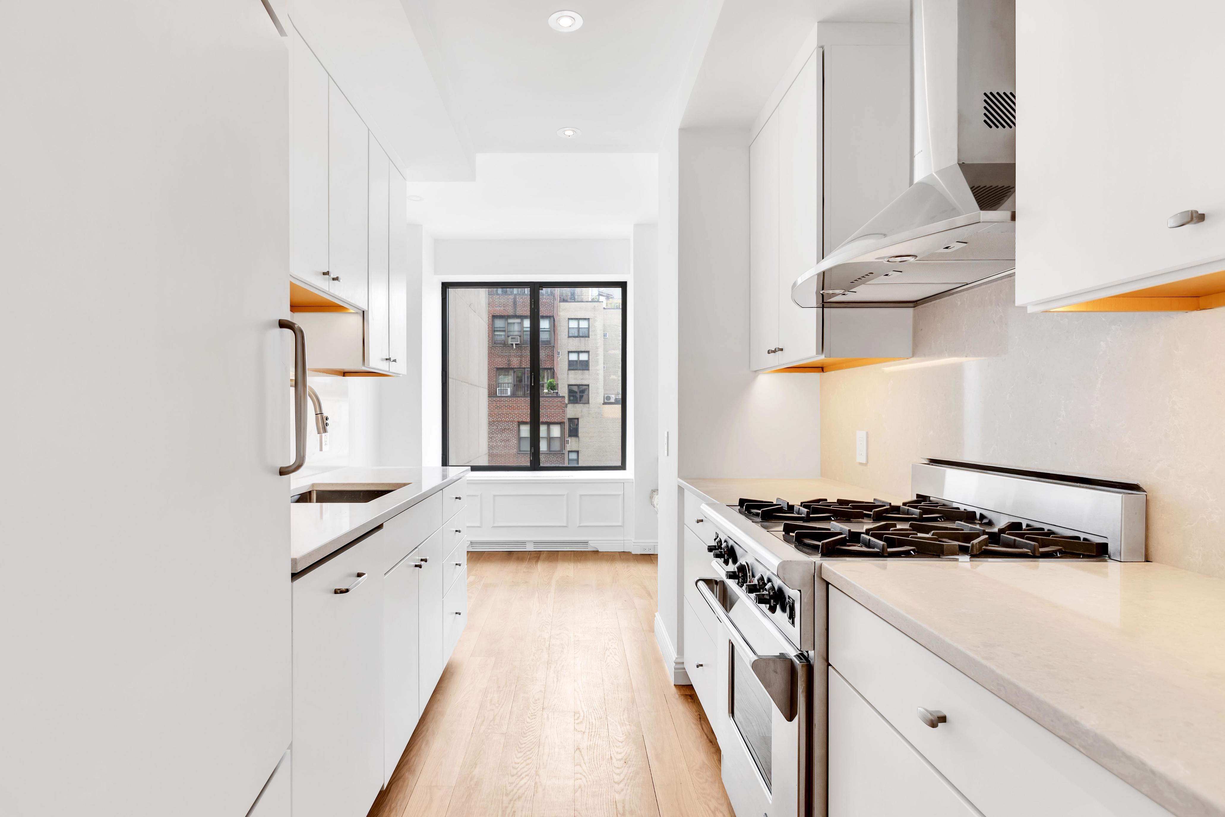 45 East 80th Street, Unit 14A Manhattan, NY 10075 - Photo 5 of 10
