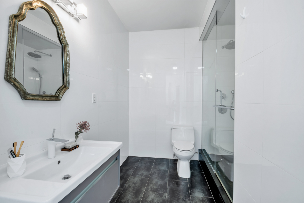 303 East 43rd Street, Unit 22A Manhattan, NY 10017 - Photo 10 of 13