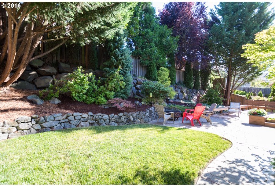 16085 Southwest Goshawk Street Beaverton, OR 97007 - Photo 15 of 16 Gallery Image 15