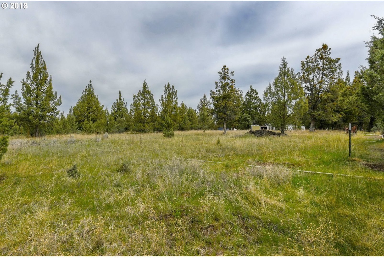 63475 Hamehook Road Bend, OR 97701 - Photo 6 of 32