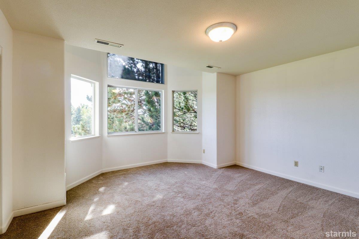 6198 Carriage House Way Reno, NV 89519 - Photo 13 of 24