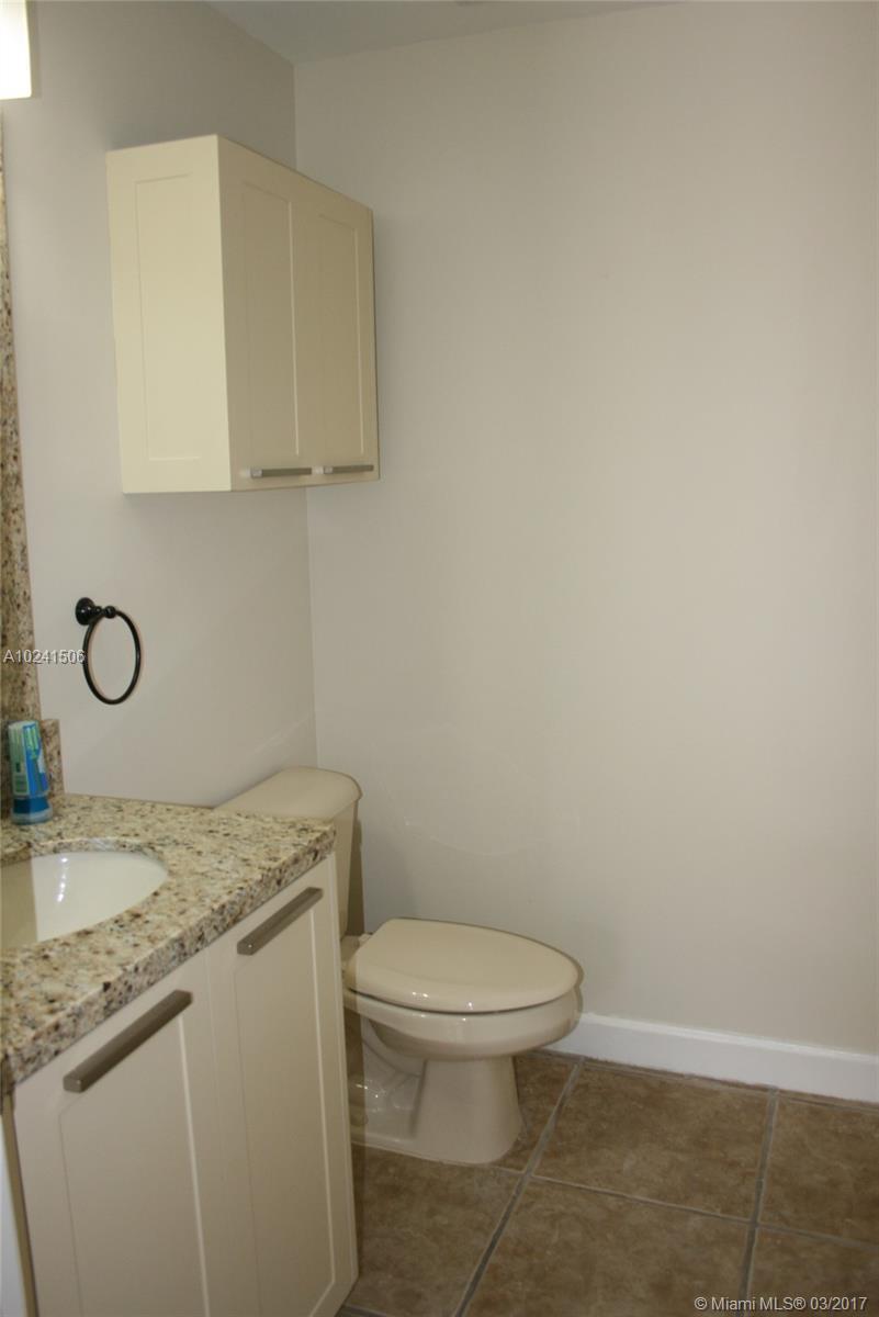 2611 Northeast 41st Road Homestead, FL 33033 - Photo 14 of 35 Gallery Image 14