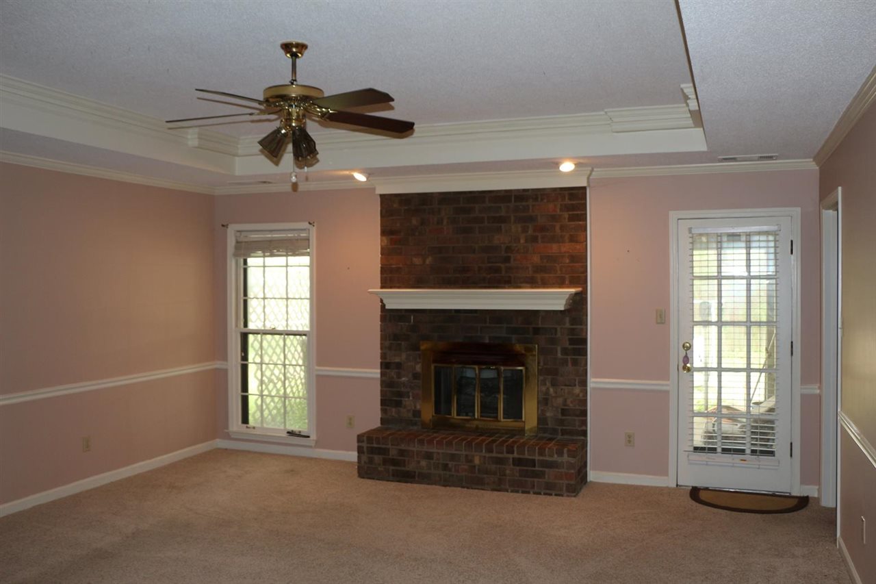 447 Peterson Lake Road Collierville, TN 38017 - Photo 7 of 25
